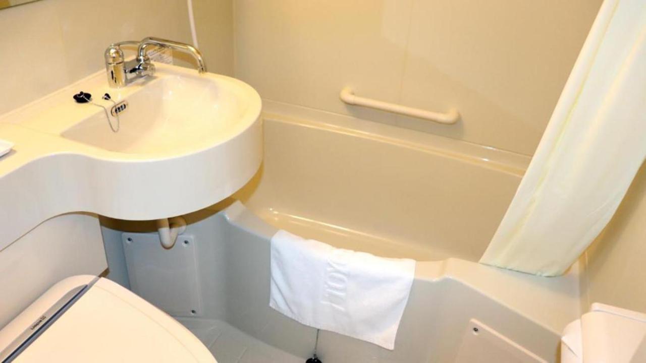 Toyoko Inn Tokyo Keihin Tohoku Sen Oji Eki Kita Guchi Kültér fotó